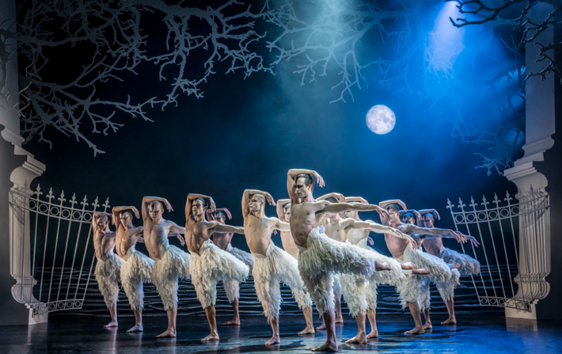 Swan Lake _ New Adventures_02